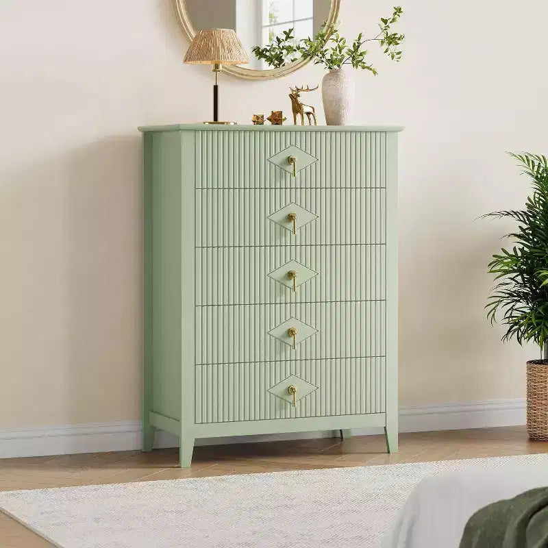 Commode cannelée, Organiseur moderne avec tiroirs profonds