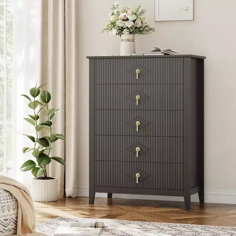 Commode cannelée, Organiseur moderne avec tiroirs profonds