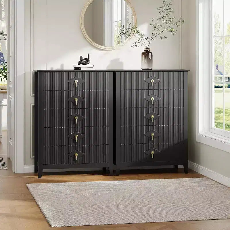 Commode cannelée, Organiseur moderne avec tiroirs profonds