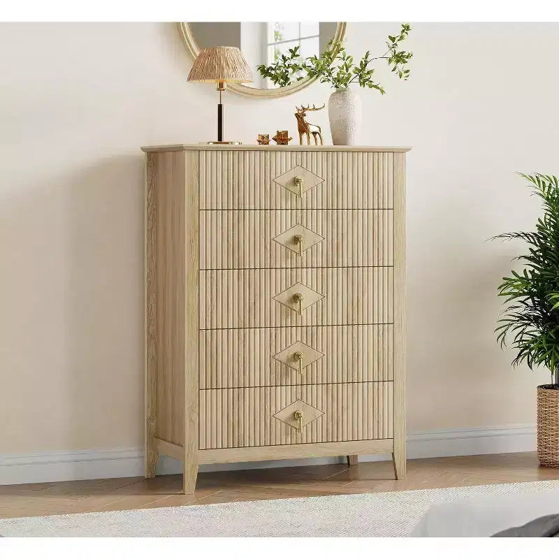 Commode cannelée, Organiseur moderne avec tiroirs profonds